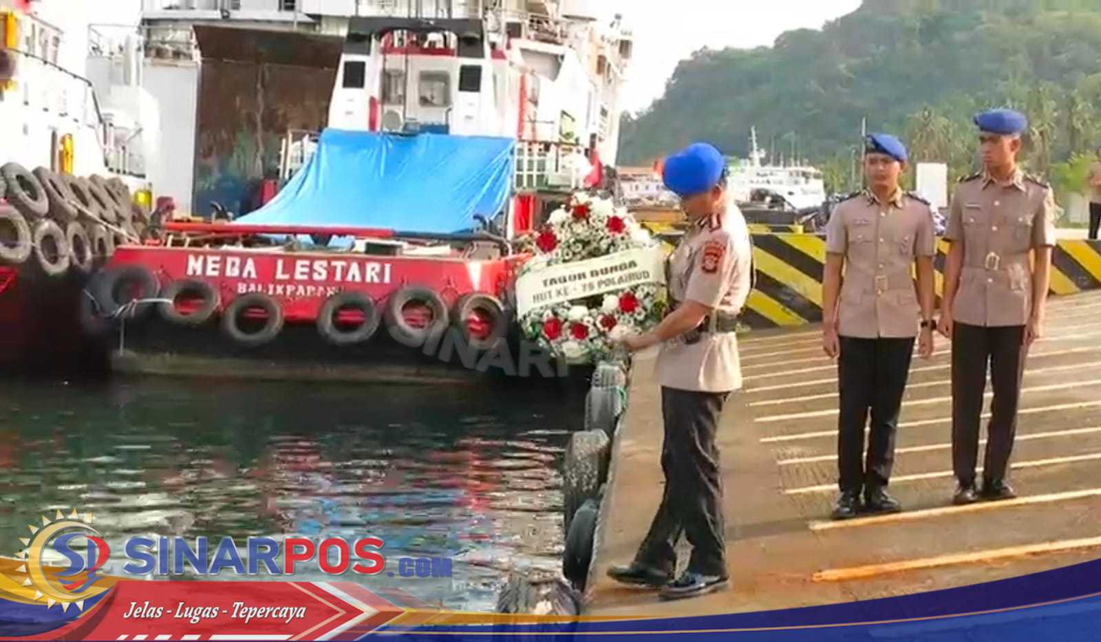 Ditpolairud Polda NTB Gelar Upacara Tabur Bunga di Laut dalam Rangka HUT Polairud ke-75