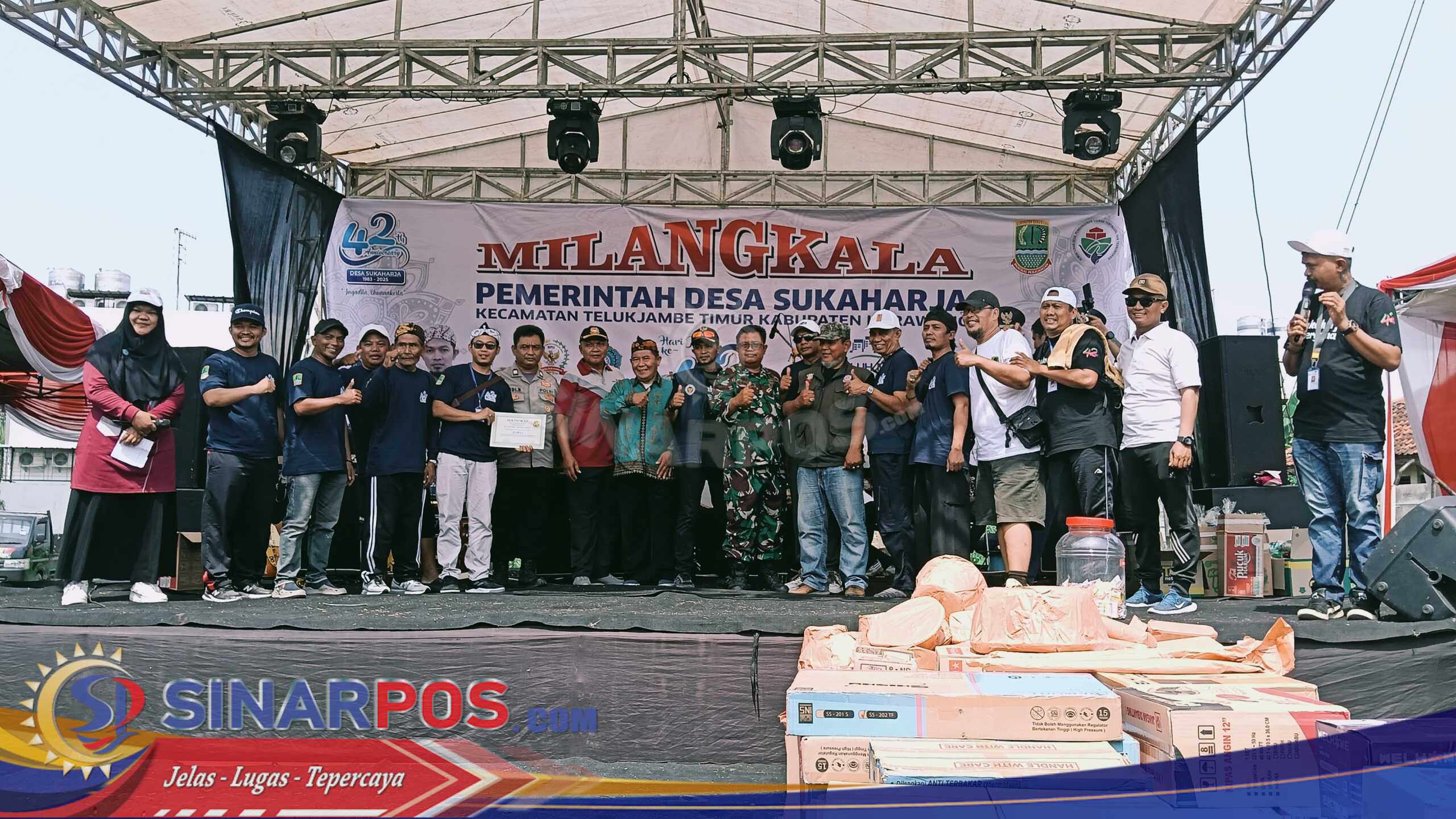 Ribuan Warga Meriahkan Milangkala ke-42 Desa Sukaharja, Bukti Kekompakan dan Gotong Royong Masyarakat Ribuan Warga Meriahkan Milangkala ke-42 Desa Sukaharja, Bukti Kekompakan dan Gotong Royong Masyarakat