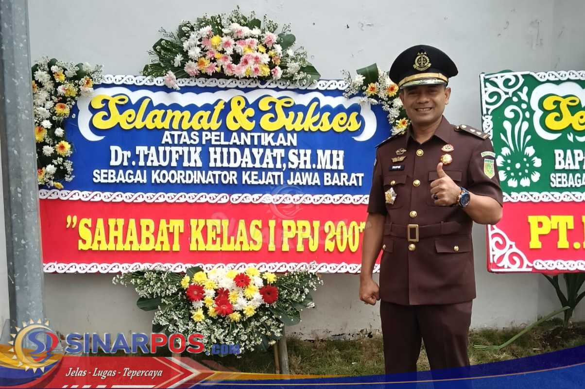 Putra Pasundan dari Tasikmalaya Dr. Taupik Hidayat, S.H.,M.H Dilantik Sebagai Koordinator Kejaksaan Tinggi Jawa Barat