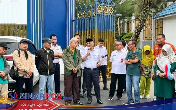 Wakil Wali Kota Lubuk Linggau Lepas Peserta Wisata Religi PWRI ke Bandung dan Jakarta