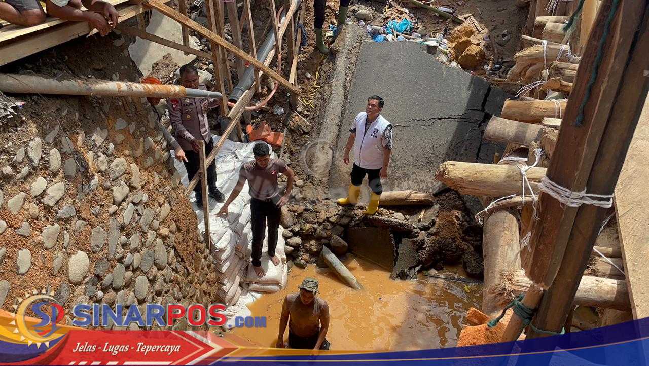 Polda Sumut Bangun Jembatan Darurat di TAPTENG, Pulihkan Akses Warga dan  Jalinsum