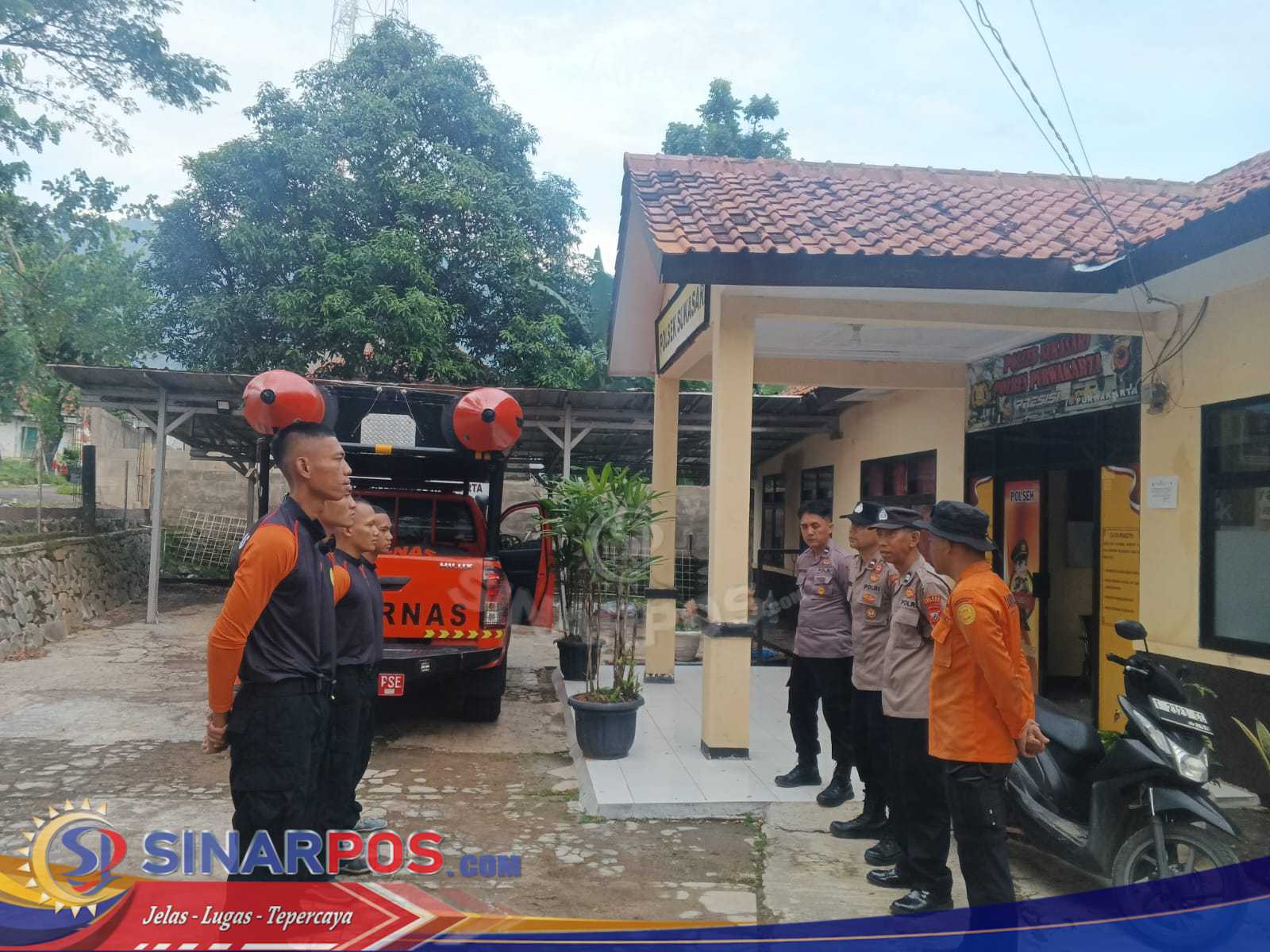 Polres Purwakarta Bersama Tim SAR Gabungan Lakukan Pencarian Korban Tenggelam Di Waduk Jatiluhur