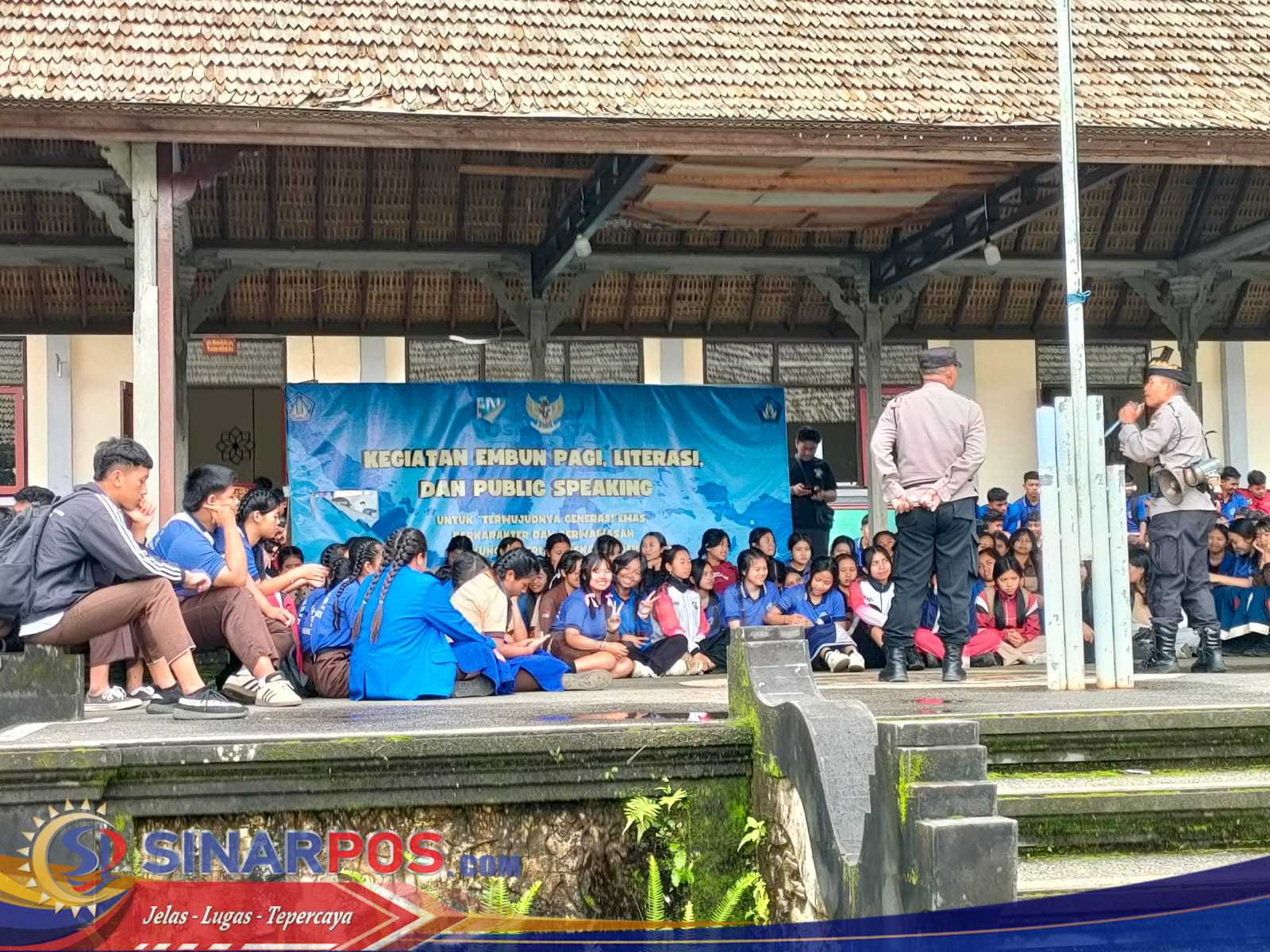 “Binluh Kasat Binmas Polres Bangli: Bentuk Karakter Pelajar, Cegah Kenakalan Remaja di SMA N 1 Kintamani”
