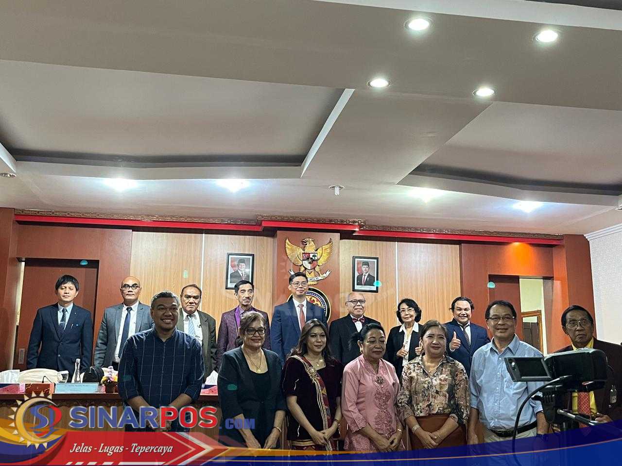 Efatha Filomeno Borromeu Duarte Raih Gelar Doktor Ilmu Hukum Unud, Perkenalkan Teori PARADIXIA untuk Tata Kelola AI Indonesia