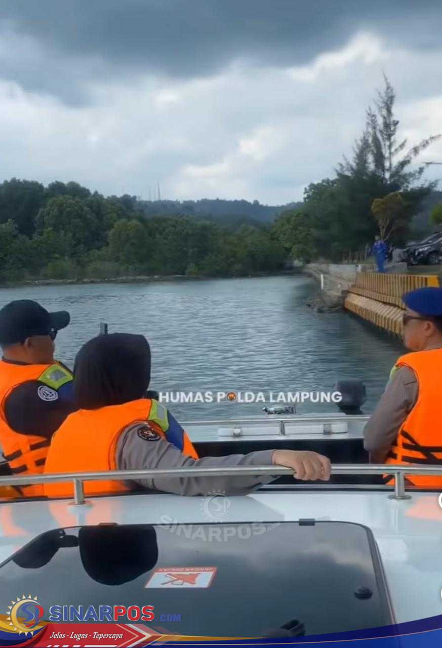 Ditpolairud Polda Lampung Lakukan Patroli Laut Di Area Pelabuhan Bakauheni