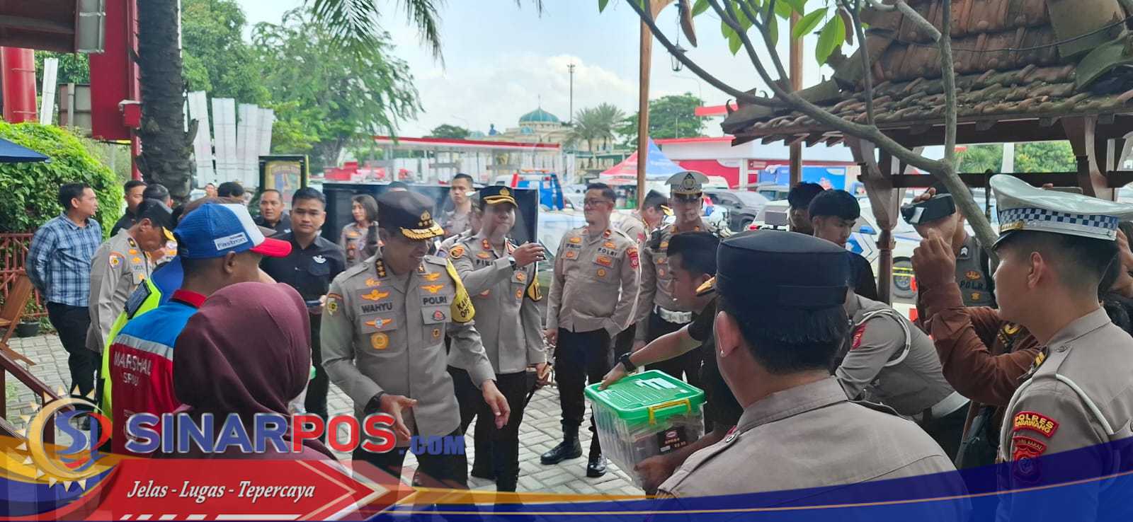 Ka Pospam Rest Area KM-57 Amankan Kunjungan Irwasum Polri Tinjau Kesiapan Pengamanan Nataru di KM 57 Tol Japek