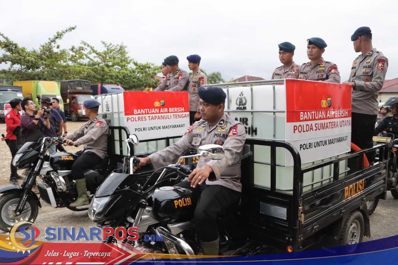 Wakapolri Salurkan Bantuan Kemanusiaan dan Siapkan Sumur Bor bagi Warga Terdampak Banjir Bandang Tapteng