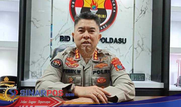 Kabid Humas Polda Sumut: Brimob Poldasu Laksanakan Sterilisasi di Gereja Pastikan Pengamanan Perayaan Natal