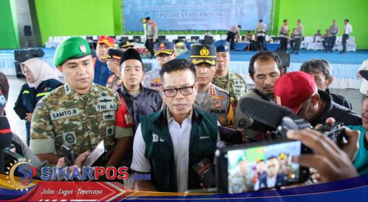 Forkopimda Kabupaten Bandung Siaga Penuh Amankan Nataru 2026, 1.303 Personel Dikerahkan