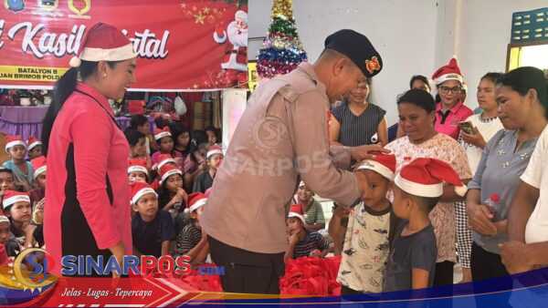 Brimob Polda Sumut Berbagi Kasih Natal bagi Korban Bencana di Tapanuli Utara