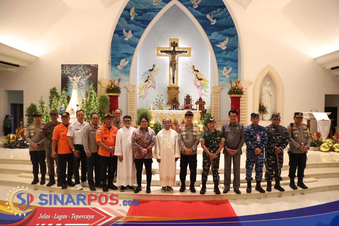 Kapolda Bali Bersama Forkopimda Cek Ibadah Pergantian Tahun di Gereja Fransiskus Xaverius Kuta