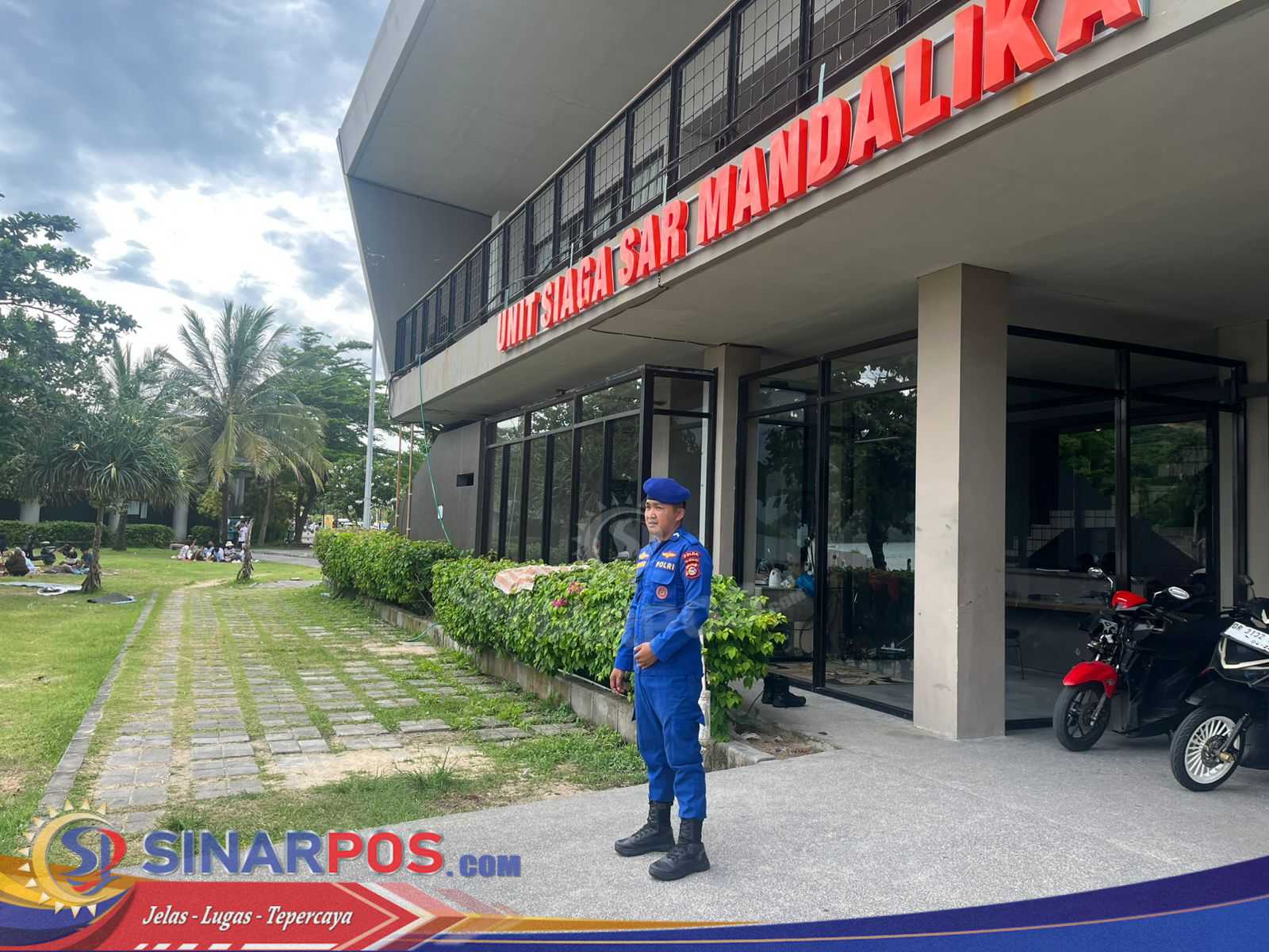 Polairud Polda NTB Gencarkan Patroli Binmas di Pantai Mandalika, Jaga Kamtibmas Pesisir Tetap Kondusif