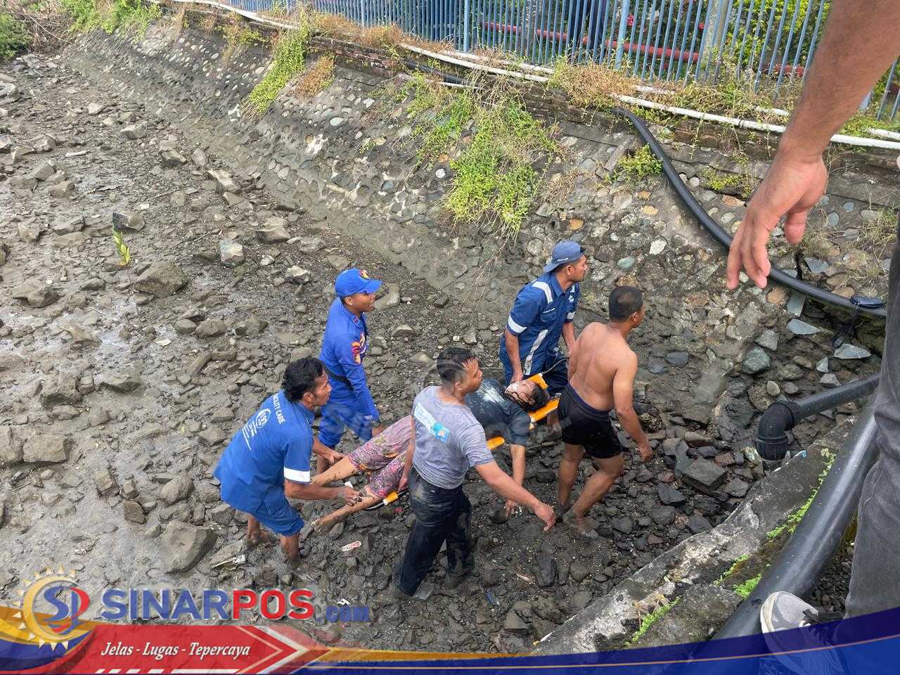 Wanita Asal Jonggat Meninggal Usai Loncat ke Laut di Dermaga ASDP Lembar, Polairud Bantu Evakuasi