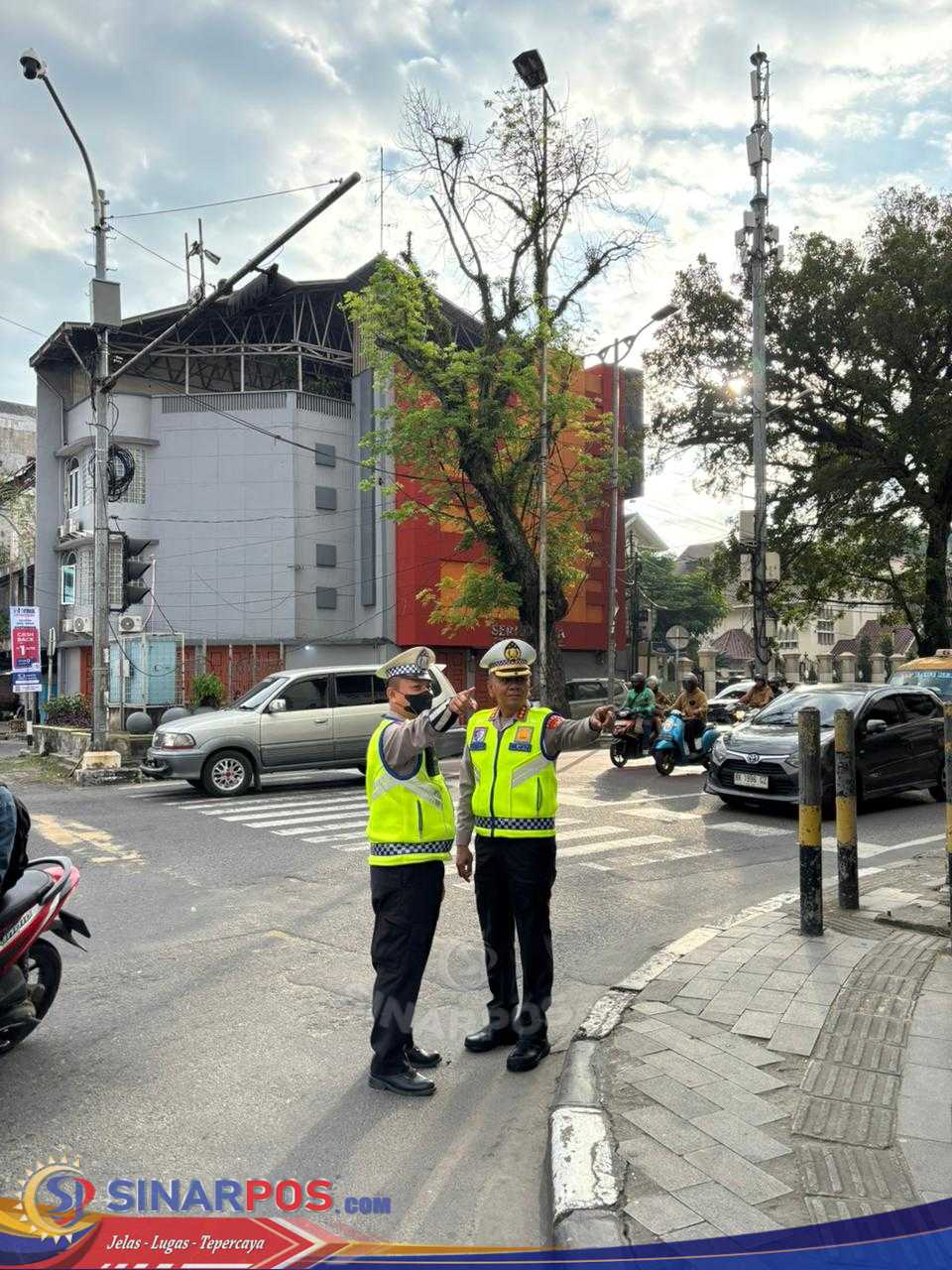 Pastikan Gatur Lalin Pagi Optimal, Dirlantas Polda Sumut Cek Anggota di Titik Padat Medan