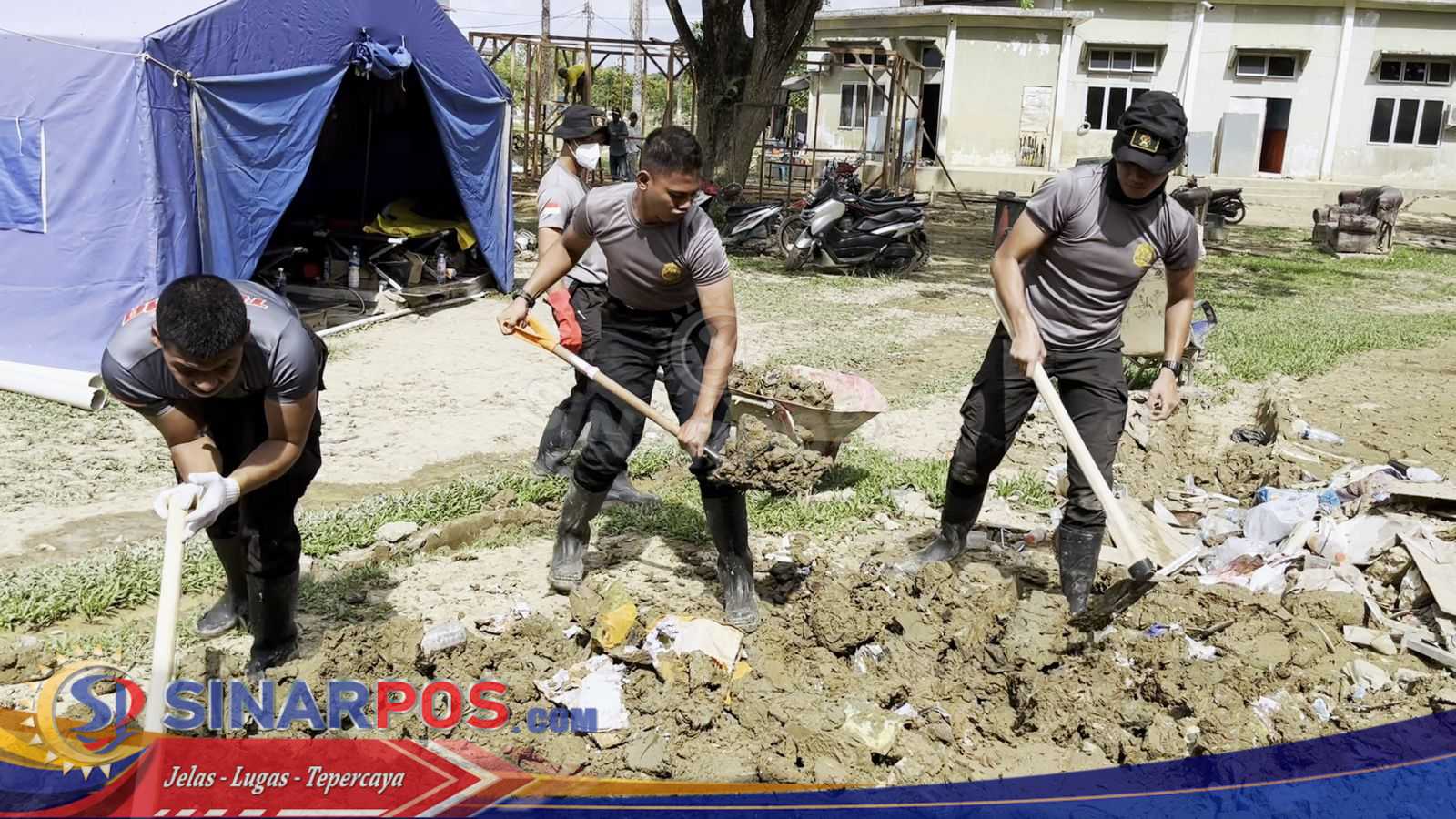 Taruna Akpol Hadir untuk Masyarakat, Bersihkan Fasilitas Publik dan Siap Gelar Bakti Sosial di Aceh Tamiang