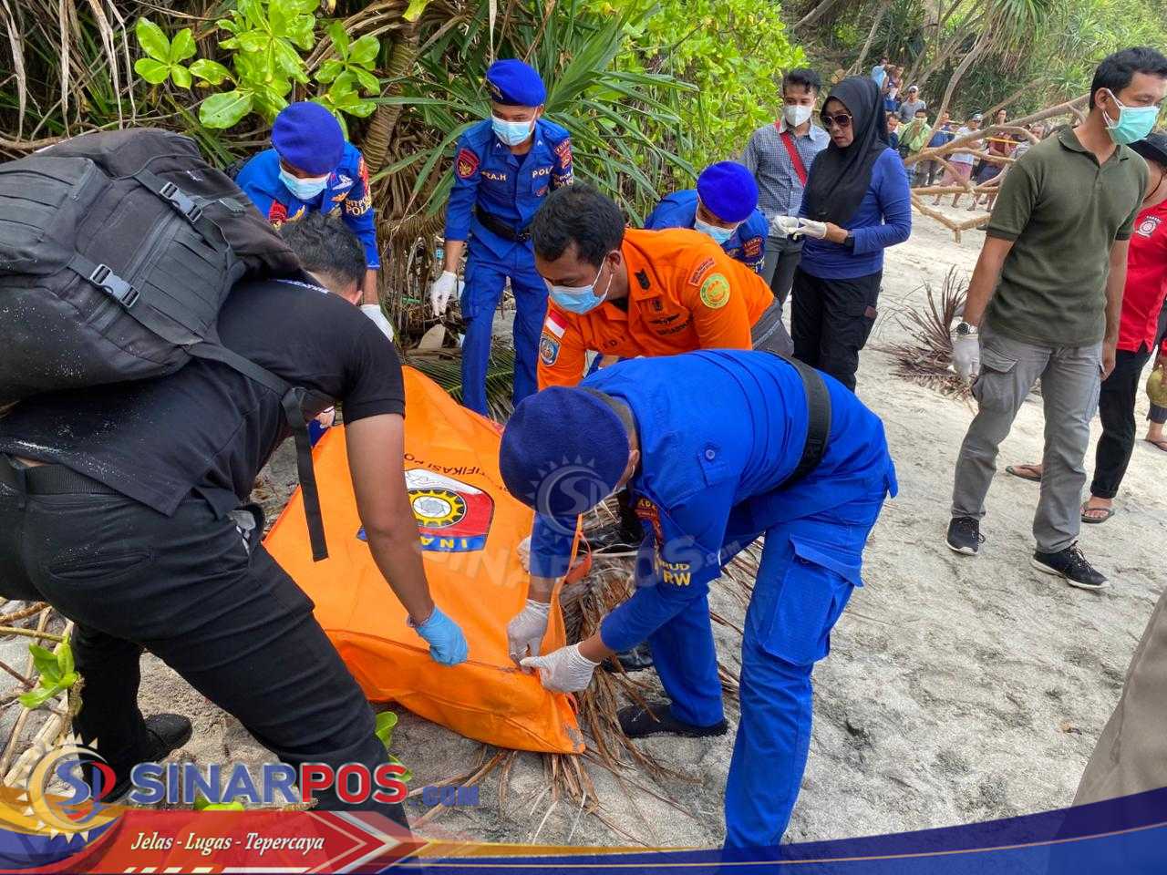 Polairud Polda NTB Evakuasi Jenazah Perempuan Ditemukan di Pesisir Lombok Utara