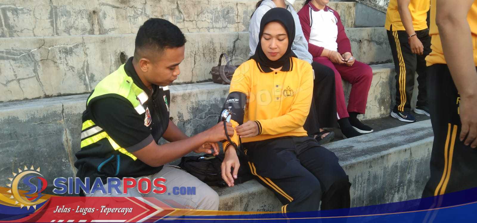 Biddokkes Polda NTB Gelar Pemeriksaan Kesehatan Lapangan Personel Satker Biddokkes Polda NTB Gelar Pemeriksaan Kesehatan Lapangan Personel Satker