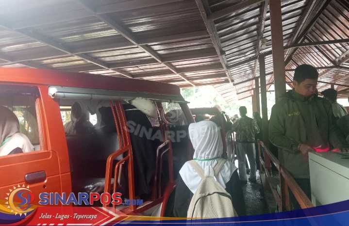 Mobil Ontang-Anting Kawah Putih PT Palawi Risorsis Dipadati Penumpang