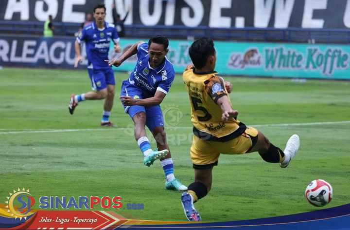Persib Bandung Taklukkan Persija 1-0, Maung Bandung Pimpin Klasemen