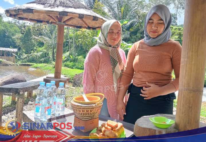 Wisata Kuliner Ciherang  Nature Riverside CampTawarkan Keindahan Alam Asri Sejuk  