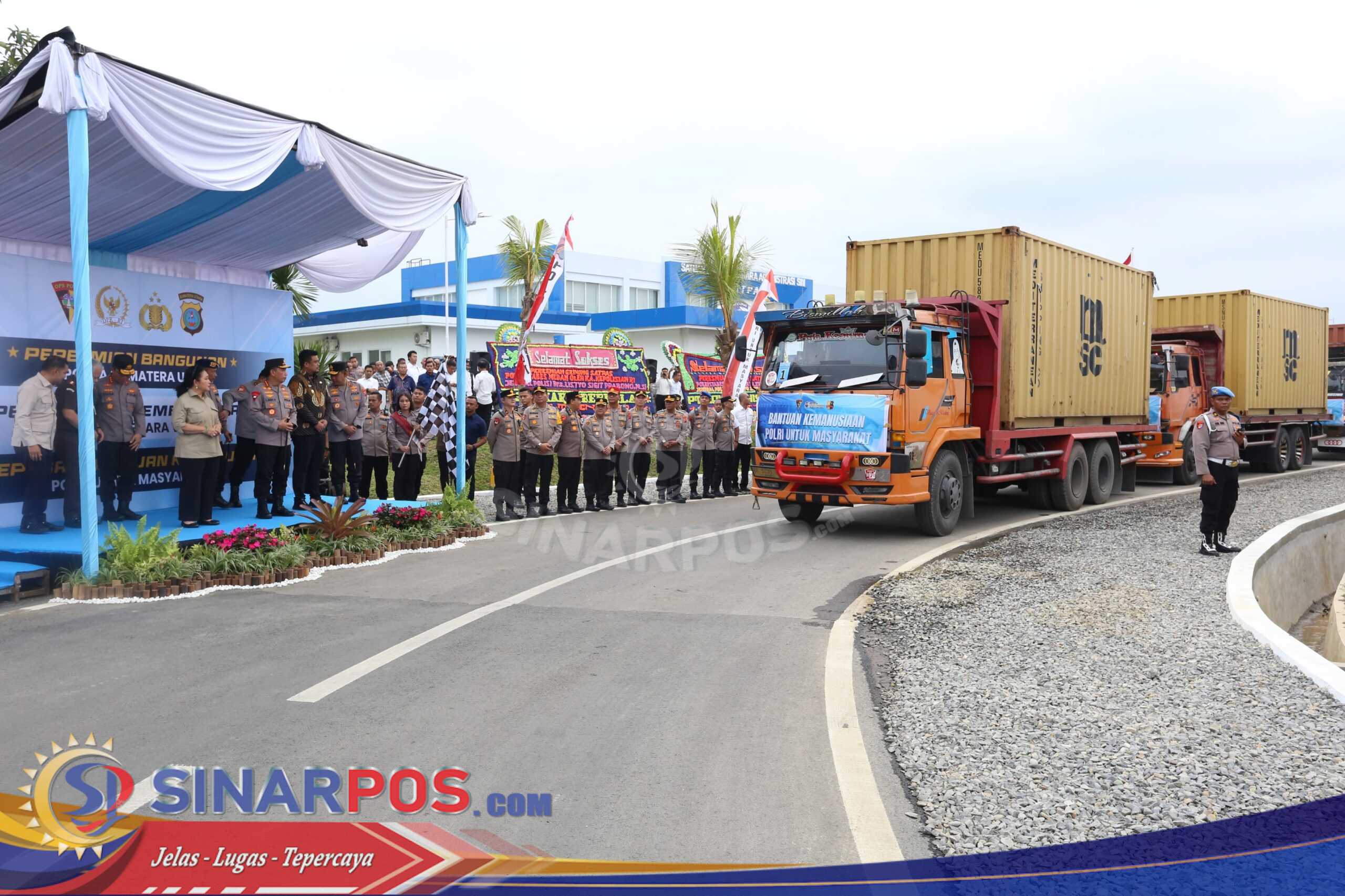 Lepas 22 Kontainer, Kapolri Pastikan Bantuan Terdistribusi Merata hingga Wilayah Terdampak Terpencil