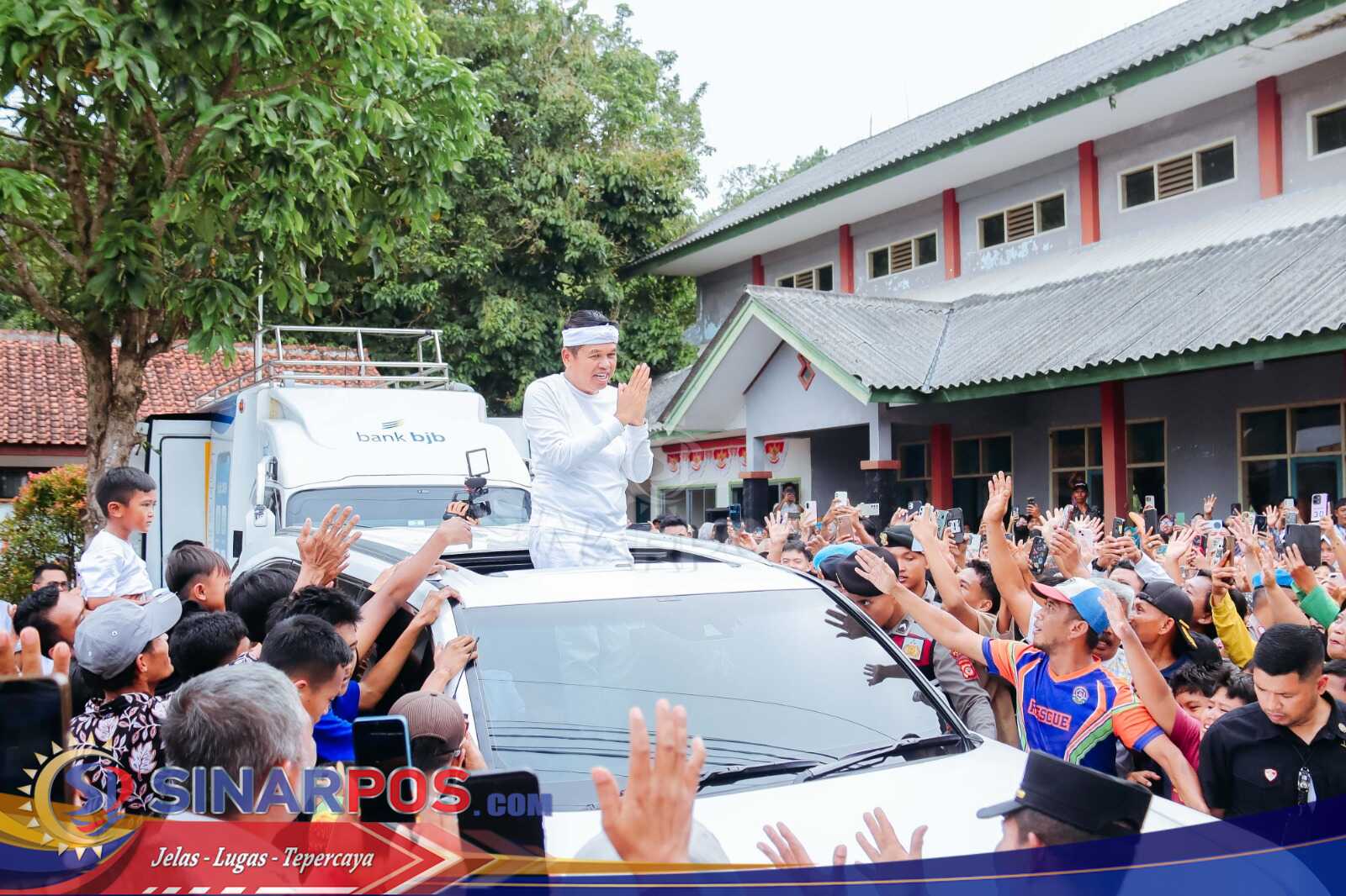 Air Mata dan Kepastian di Pamarican ‘ Dedi Mulyadi Tegaskan 250 KK Terdampak Banjir Akan Terima Bantuan Rp5 Juta