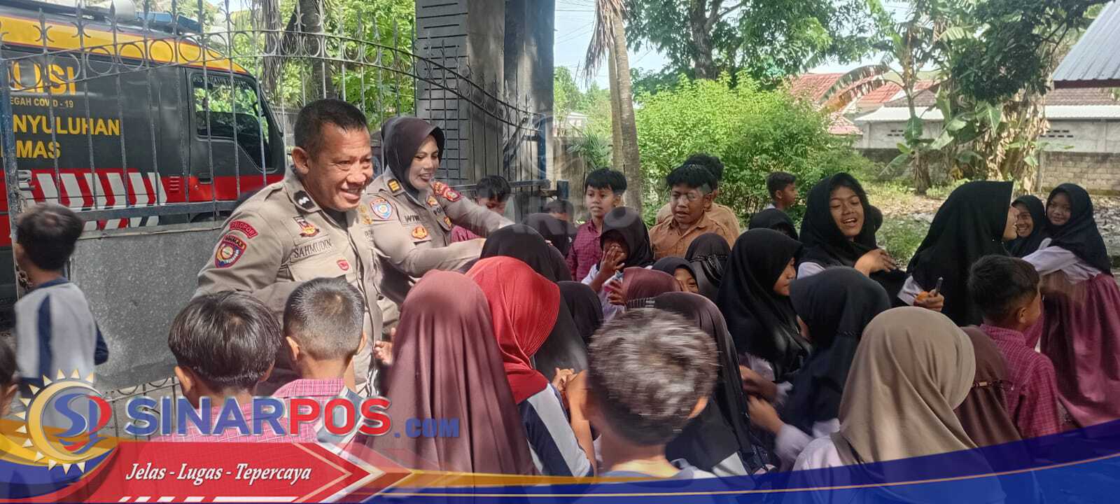 Polisi Sahabat Anak, Polda NTB Tanamkan Kesadaran Kamtibmas Sejak Dini di SDN 2 Gunungsari