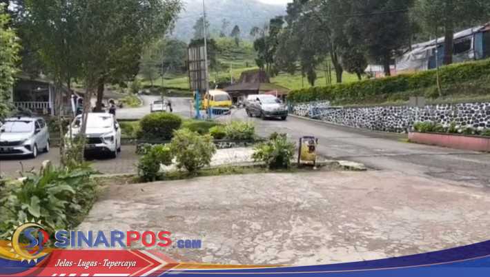 Kolam Renang Air Panas Ciwalini Wisata Alam Di Rancabali, Kabupaten Bandung,Minggu 8/02/2026