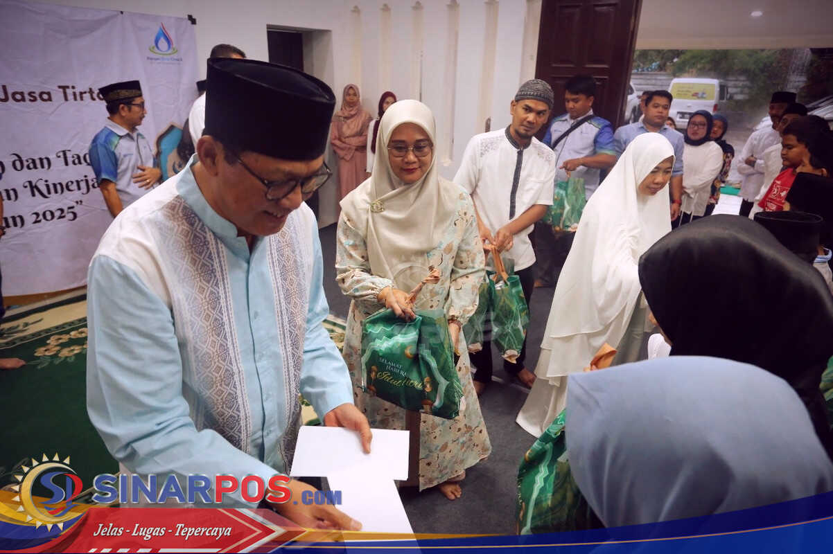 Safari Ramadhan 1447 H, Perum Jasa Tirta II Salurkan Santunan untuk Anak Yatim di Jatiluhur