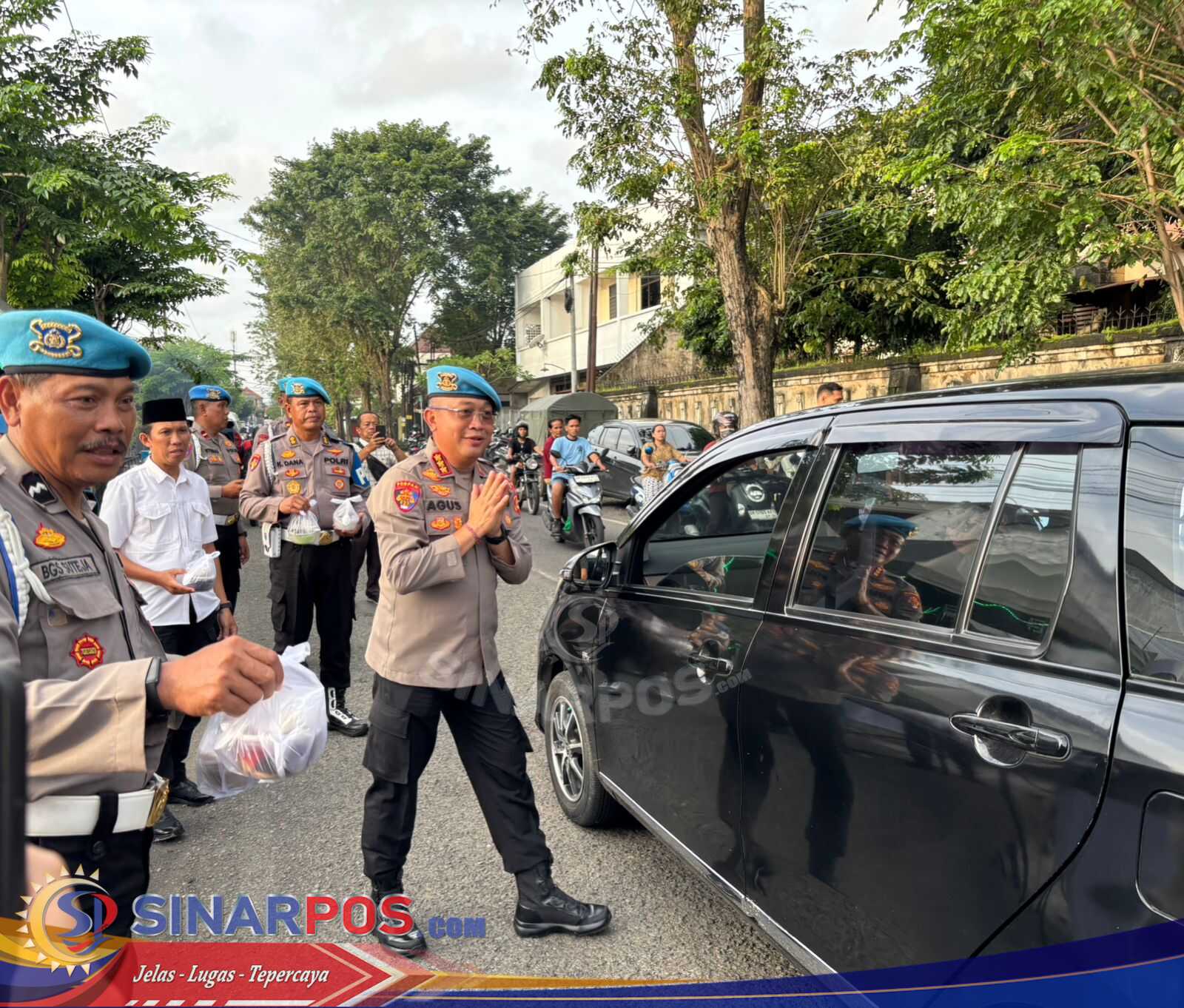 Berkah Ramadhan Berbagi Takjil Bersama Bid Propam Polda Bali