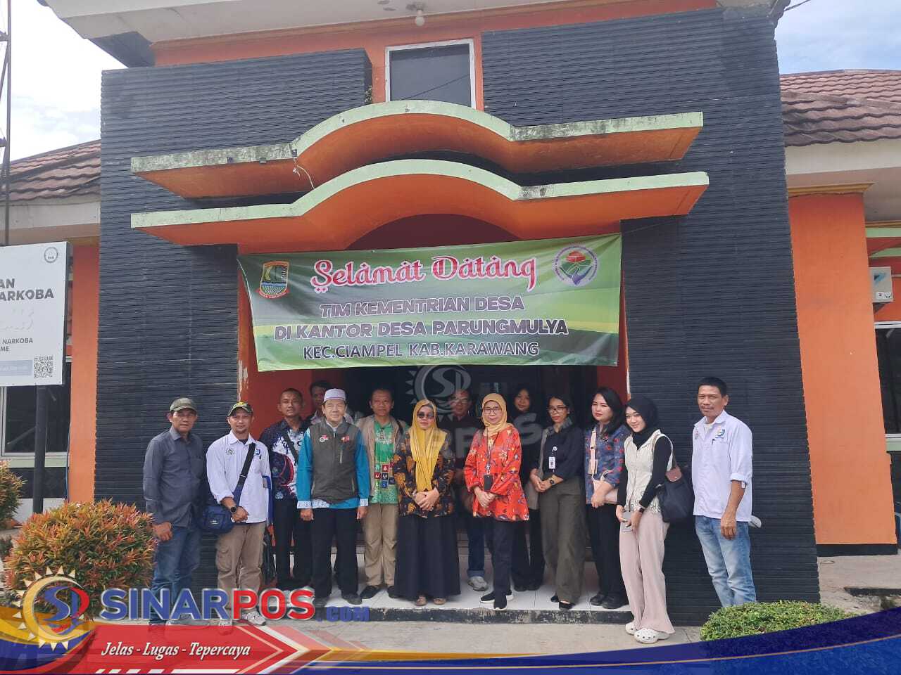 Tim Kementerian Desa Kunjungi Kandang Ayam Petelur BUMDes Parung Mulya Karawang