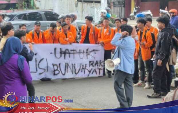 Polisi Kawal Aksi Solidaritas Mahasiswa