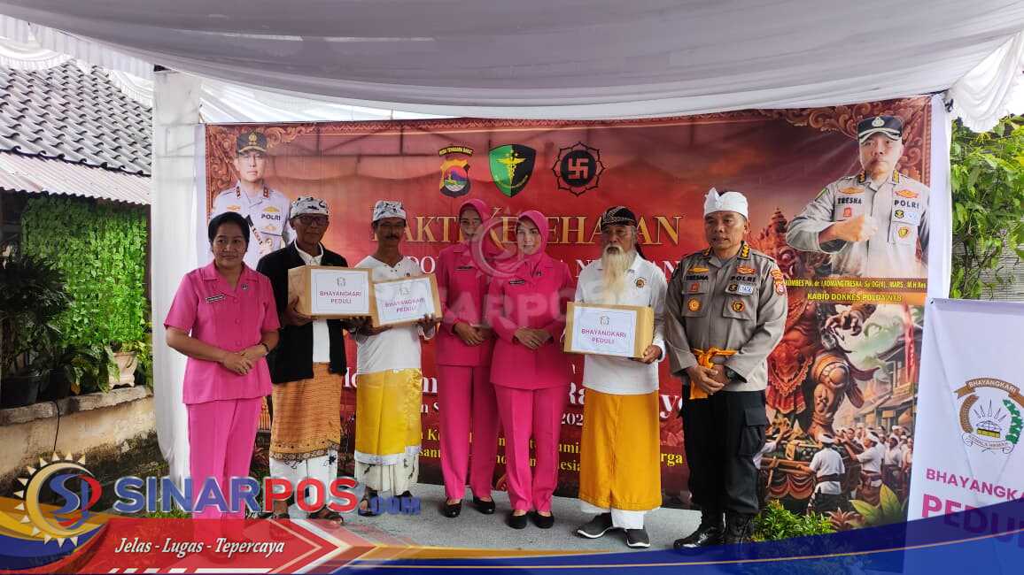 Sambut Hari Raya Nyepi, Polda NTB Gelar Bakti Kesehatan Gratis di Pura Pasupati