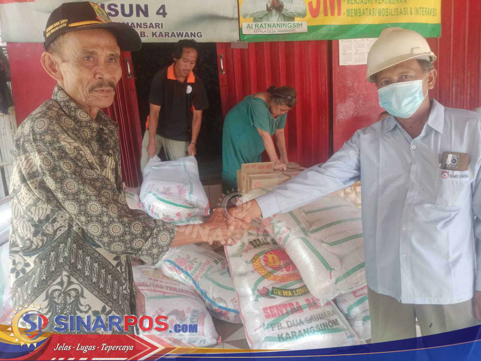 1.550 Paket Sembako Di Salurkan Oleh PT Jui hsin Indonesia Untuk Warga Sekitar Perusahaan Untuk Hari Raya Idul Fitri.