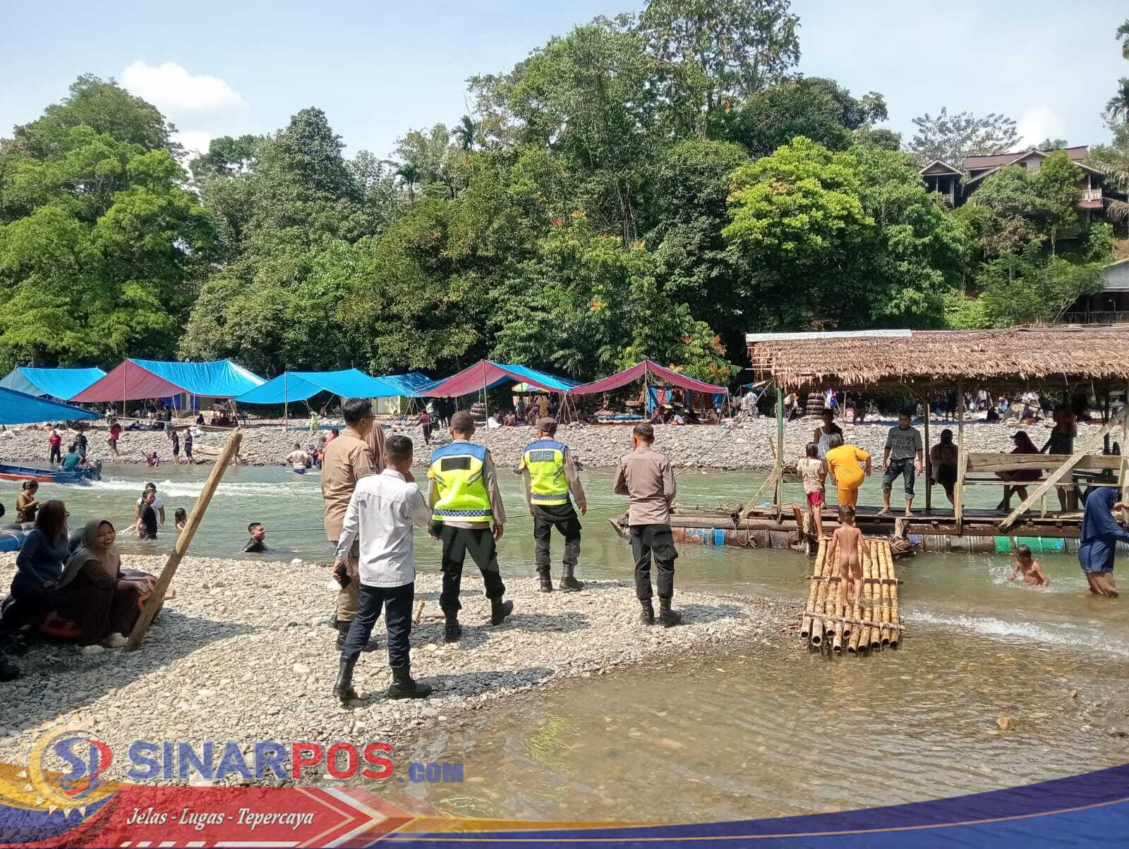 Polri Berikan Imbauan Keselamatan di Wisata Tangkahan, Wujud Nyata Operasi Ketupat 2026 Polri Berikan Imbauan Keselamatan di Wisata Tangkahan, Wujud Nyata Operasi Ketupat 2026