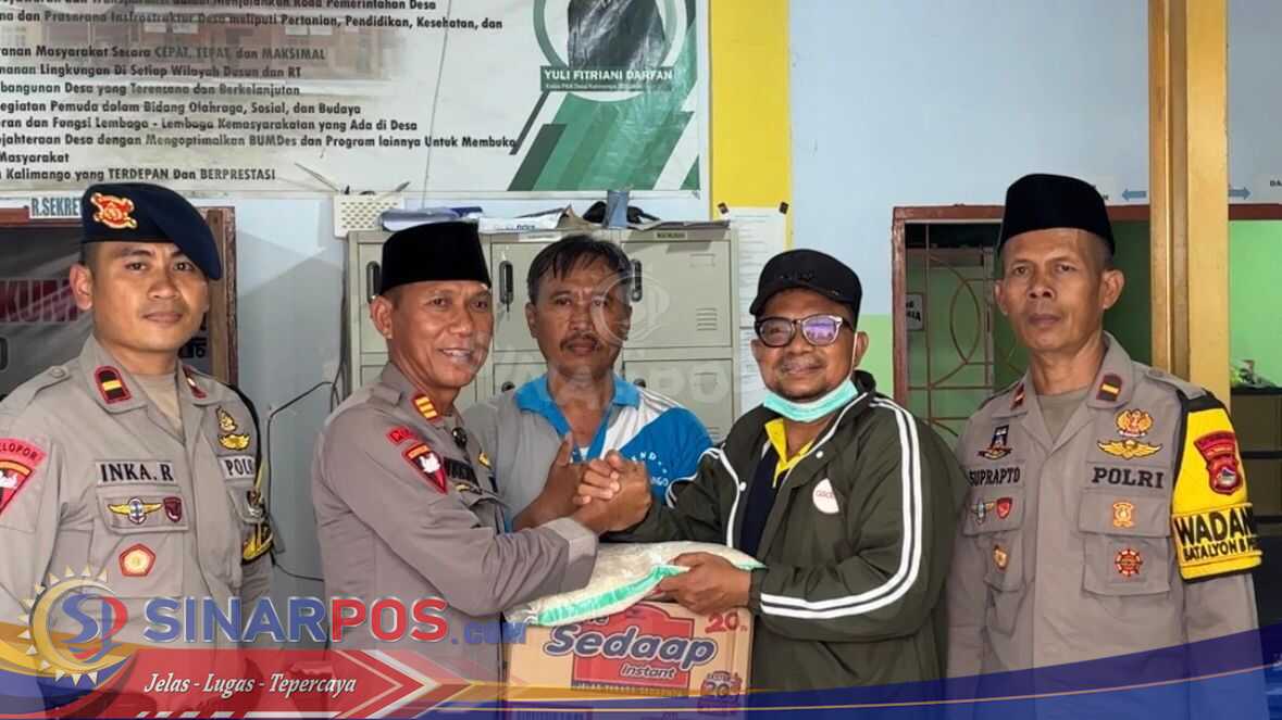 BRIMOB POLDA NTB SALURKAN BANTUAN KEMANUSIAAN UNTUK KORBAN KEBAKARAN DI KECAMATAN ALAS