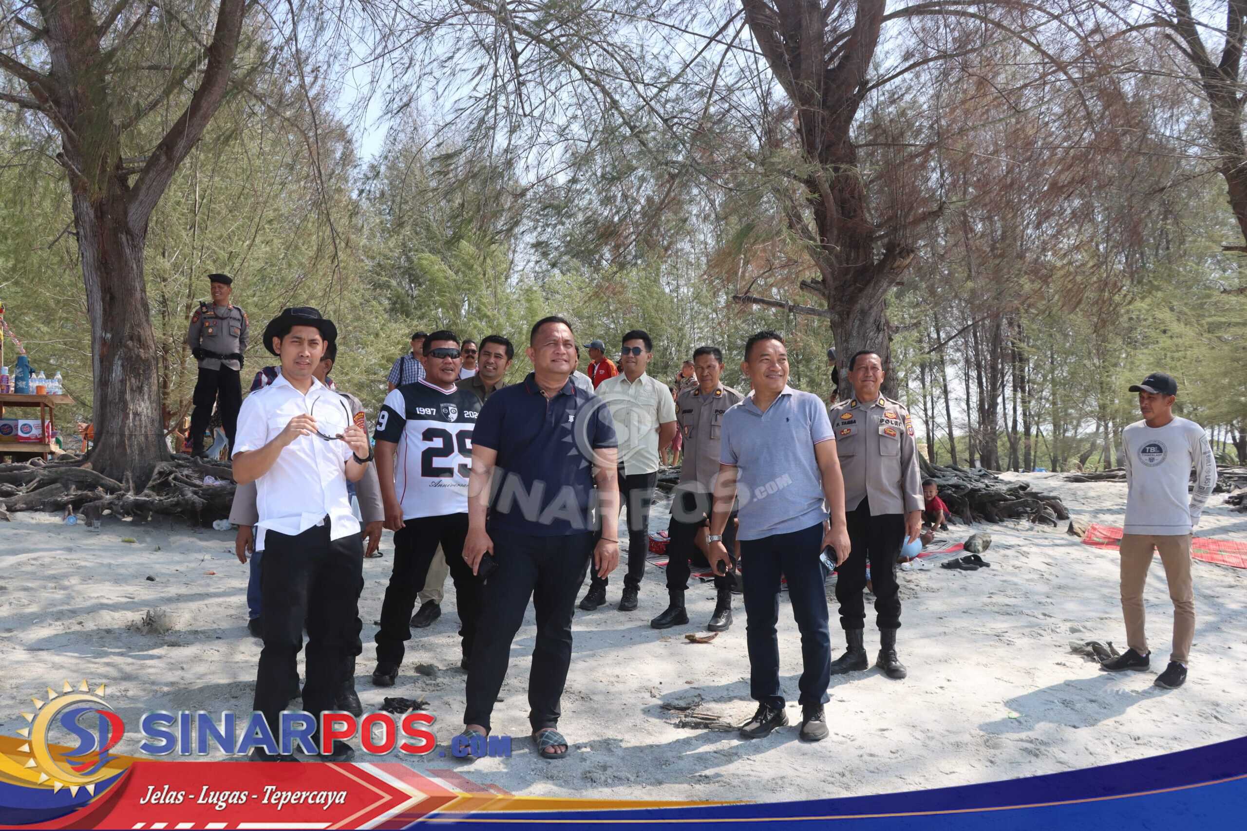 Kapolres Batubara pimpin monitoring langsung Pantai Sujono jelang Lebaran, fokus keamanan dan keselamatan wisatawan