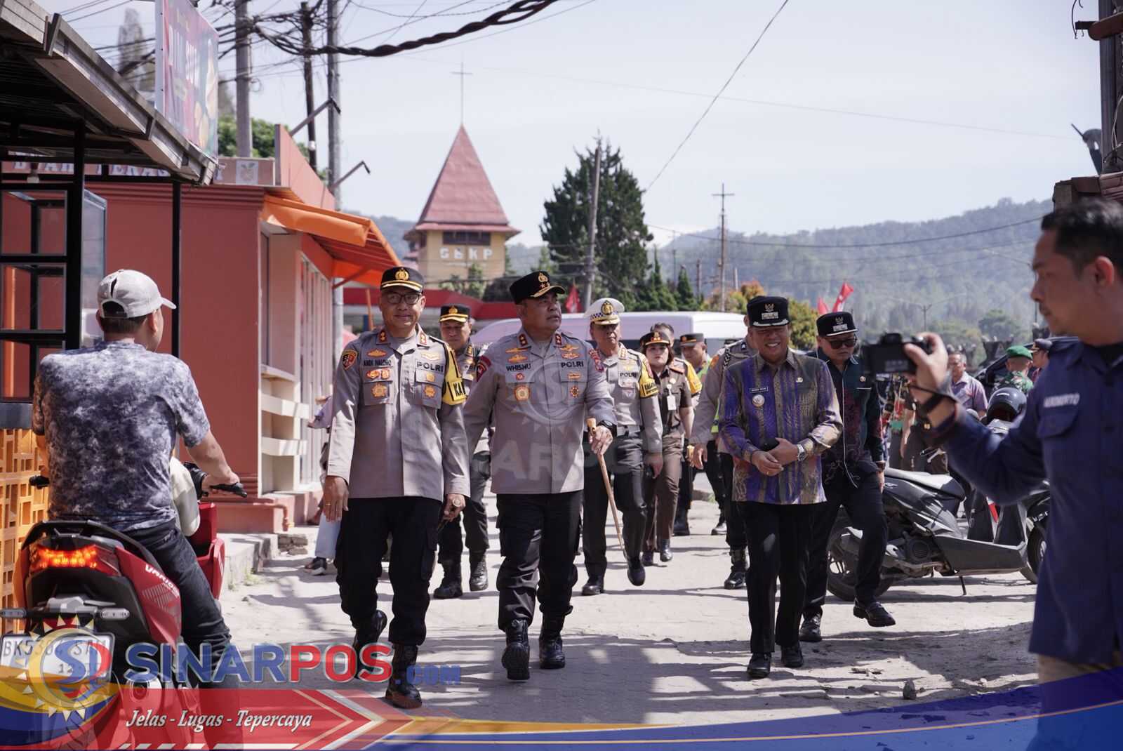 Kapolda Sumut tinjau langsung Operasi Ketupat Toba 2026 di Berastagi, pastikan pengamanan Arus balik maksimal