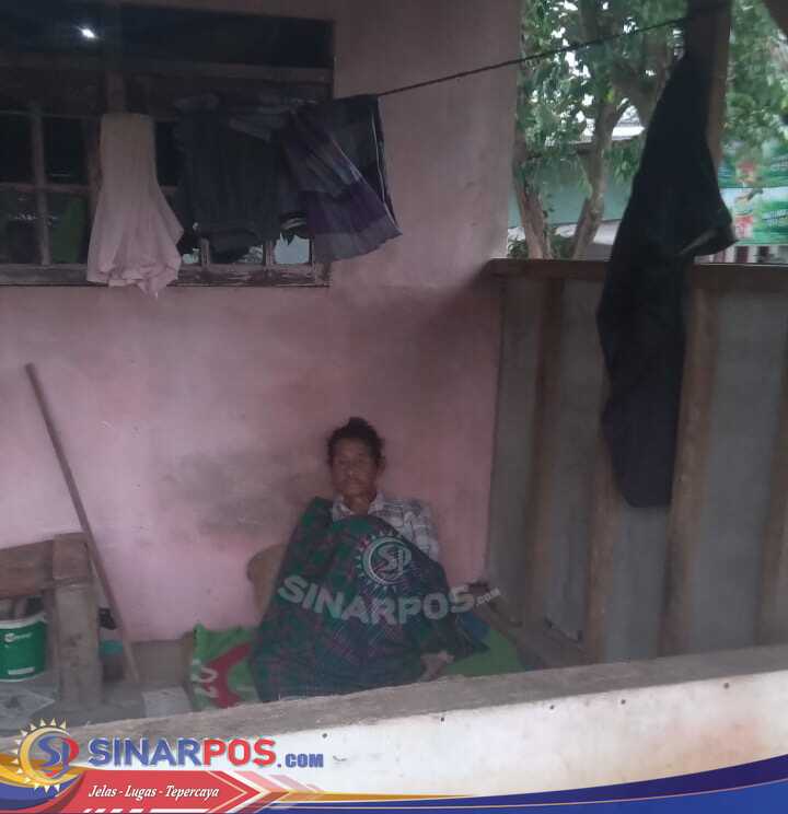 Kisah Haru Ating, Warga Cimahi Karawang Hidup Sebatang Kara Butuh Perhatian Pemerintah