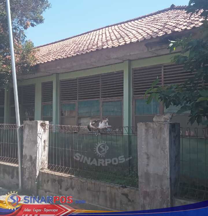 SDN Cimahi 2 Karawang Memprihatinkan, Kepala Sekolah dan Tokoh Masyarakat Harap Pemerintah Turun Tangan